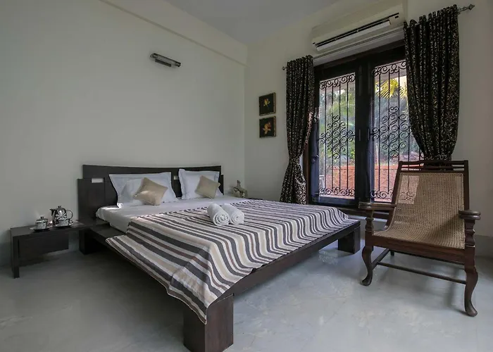 Stayvista'S Shiraz Villa - Where Fitness Meets Fun With A Gym And Pool Table Lonavala